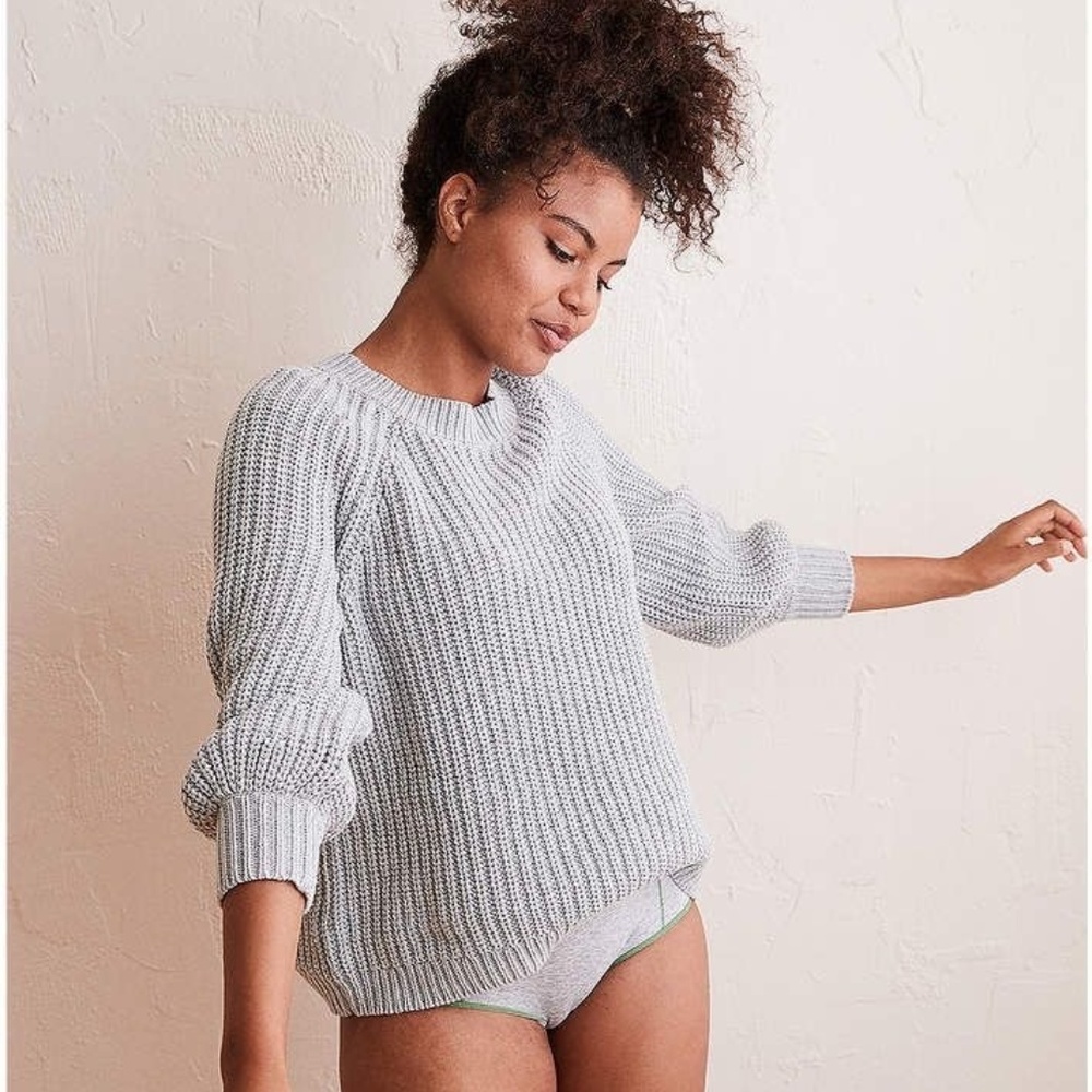 ✨2/$30✨ American Eagle Gray Pullover Sweater